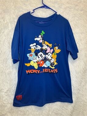 Disney Mickey and Friends Cartoon Navy Blue Graphic Tee | Size Medium 💙🩵 🐭
